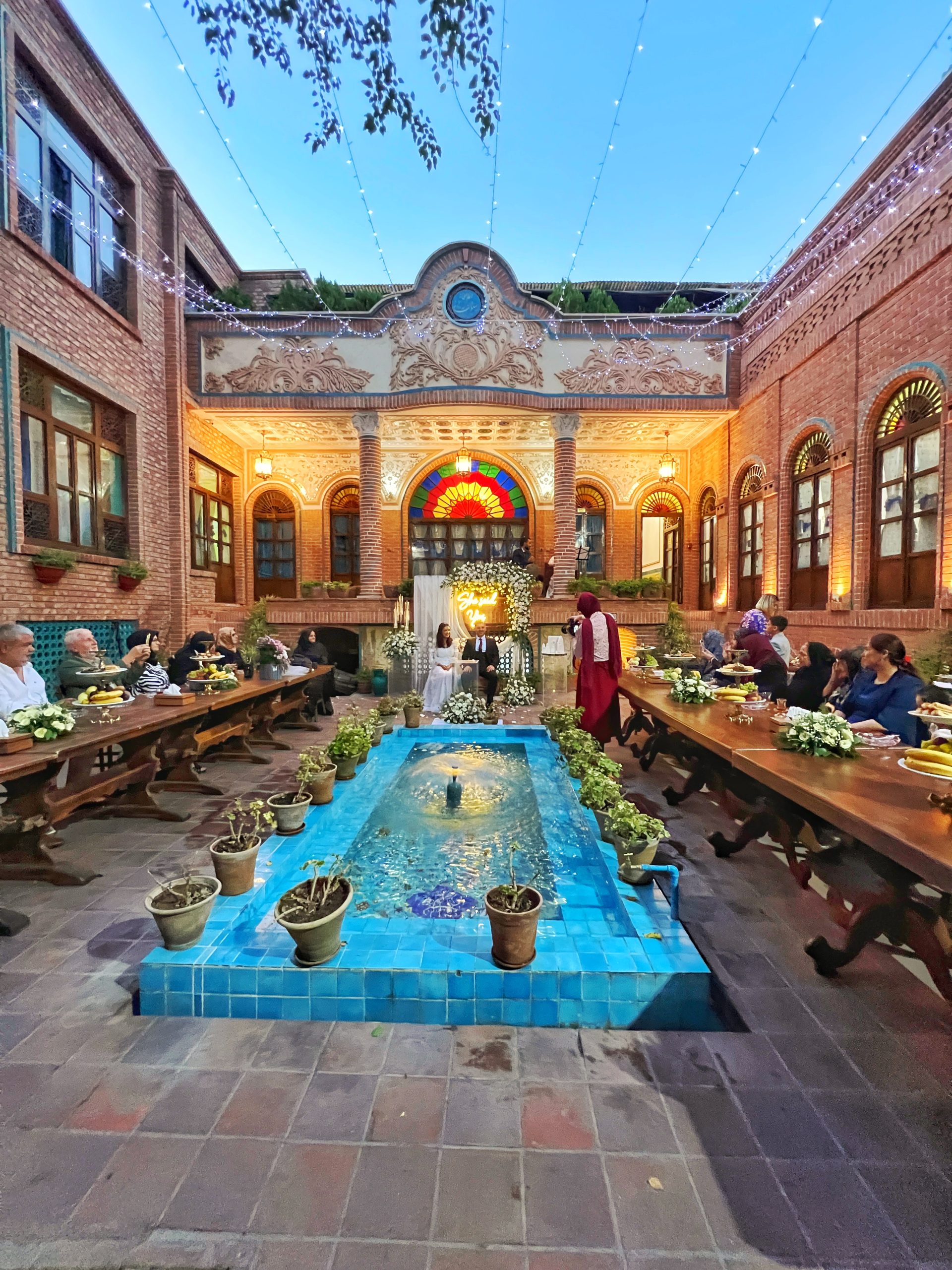 Wedding reception at Hotel Pahlevan Rezaz